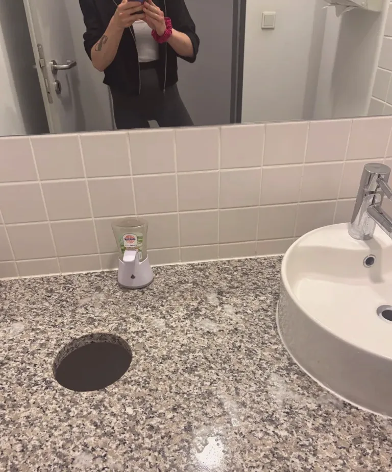 Rosie, 39