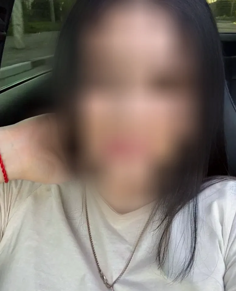 Saoirse, 29